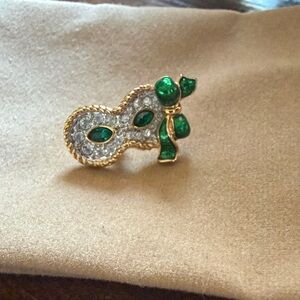 Swarovski Crystal Vintage Mask Tac Pin
